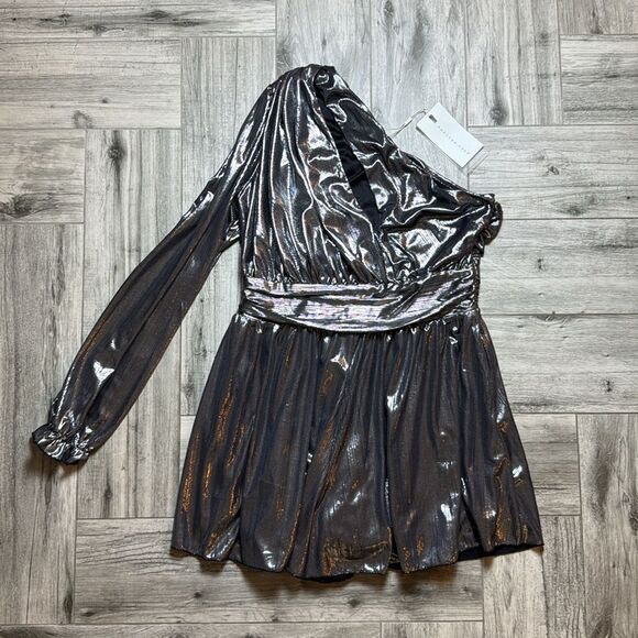 Endless Rose Women's Metallic Silver One-shoulder Cutout Romper Large NWT - Picture 1 of 7